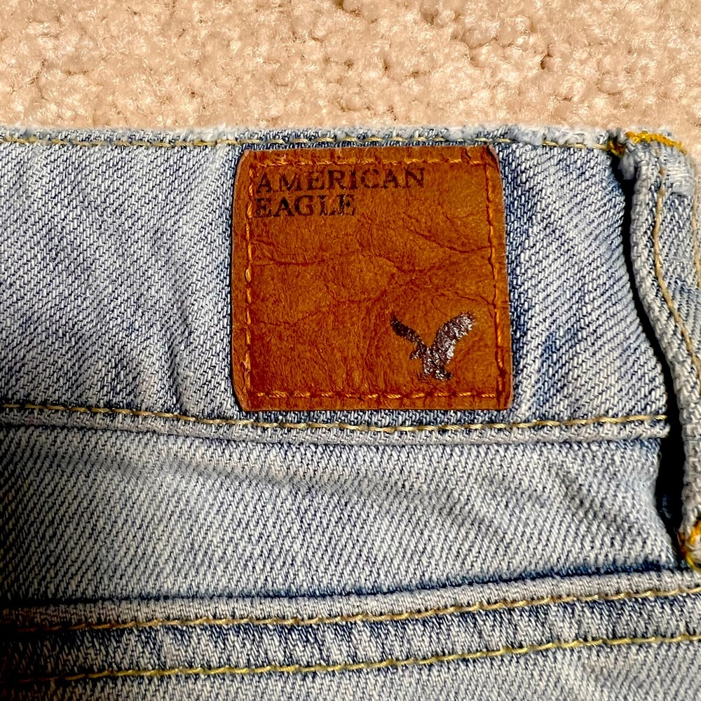 American Eagle Denim Shorts - Picture 3 of 4